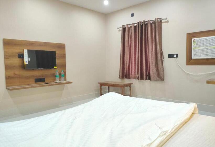 בית מלון כפרי Vaishnavi Near Baba Dham Temple