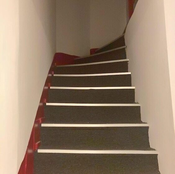 هتل 24 Boutique Aparts