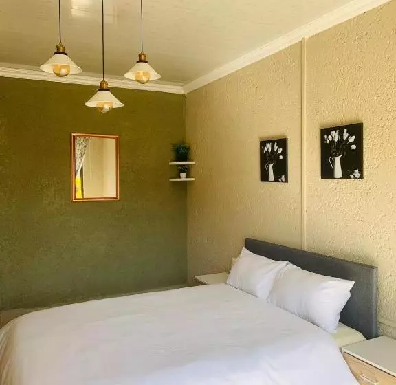 Majatalo Asante Sana Guest House