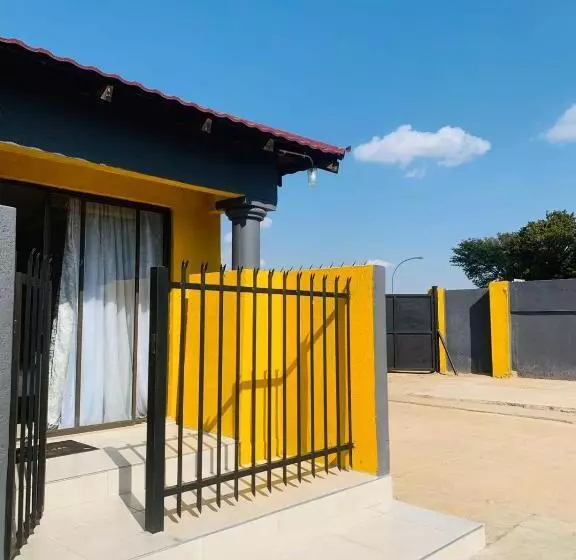 Majatalo Asante Sana Guest House