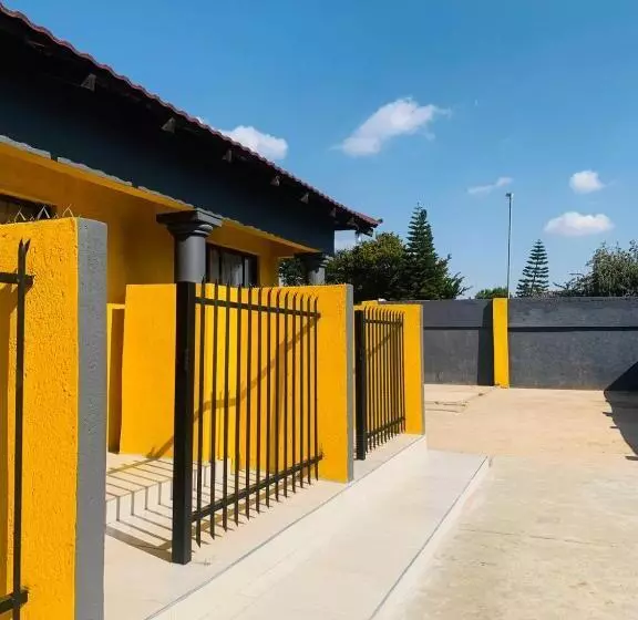 Majatalo Asante Sana Guest House