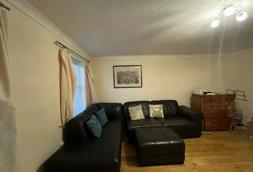 ペンション Beautiful Big Living Room With Sofa Bed