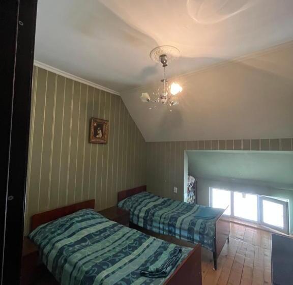 پانسیون Guesthouse Kvara  Mukhuri