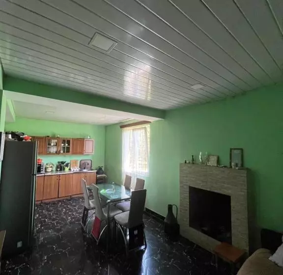 پانسیون Guesthouse Kvara  Mukhuri