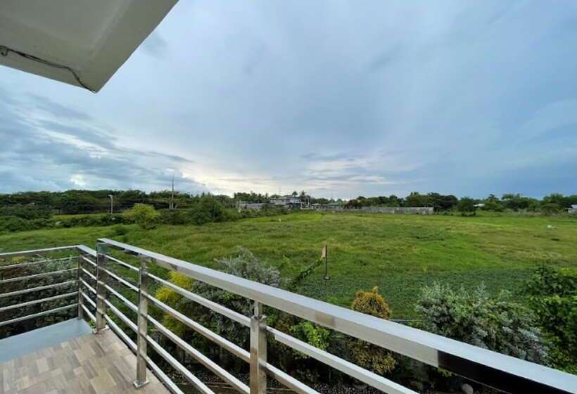 Pilot Hotel Powered By Cocotel