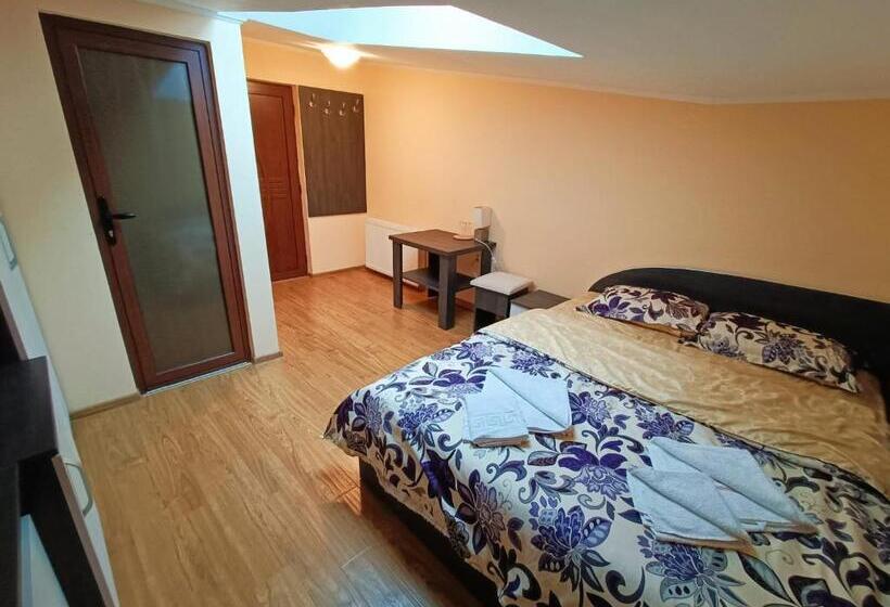 تختخواب و صبحانه Casa Simona