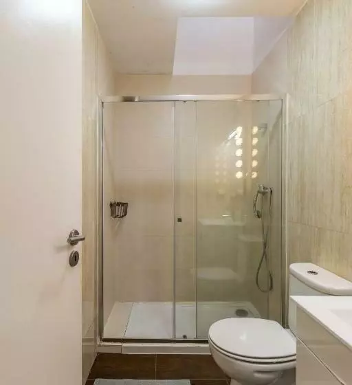 C&f Hostel
