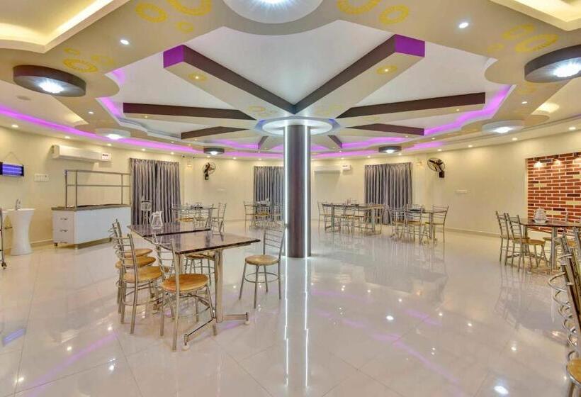 Hotel Collectipn O Pradee Queen Resort