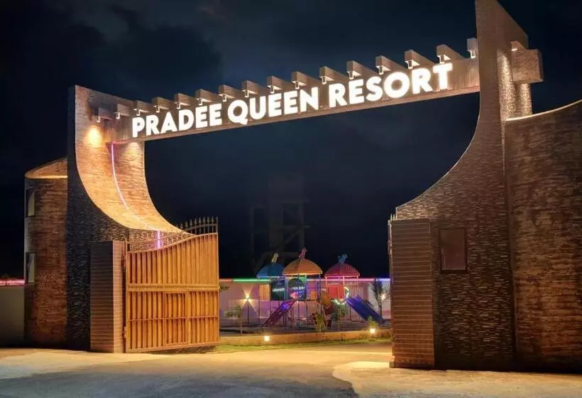 ホテル Collectipn O Pradee Queen Resort