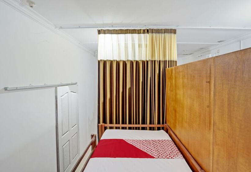 호텔 Oyo 92736 Bougenville Rover