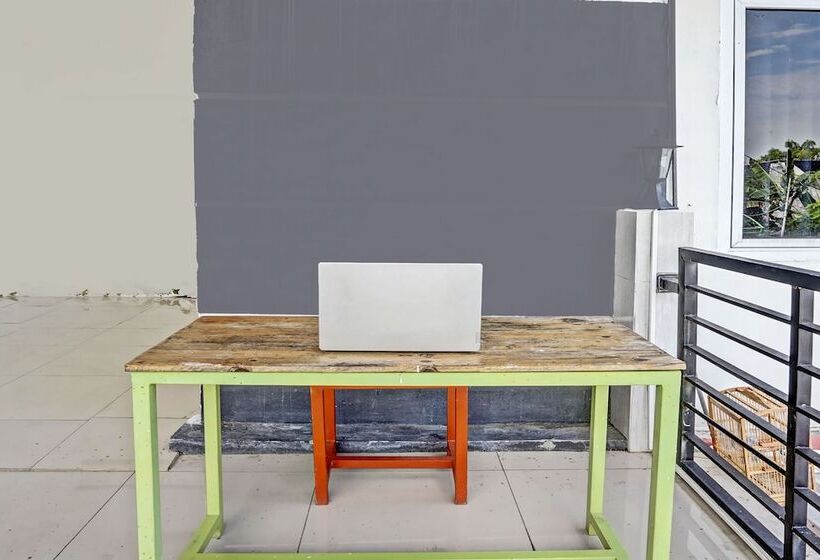 호텔 Oyo 92736 Bougenville Rover