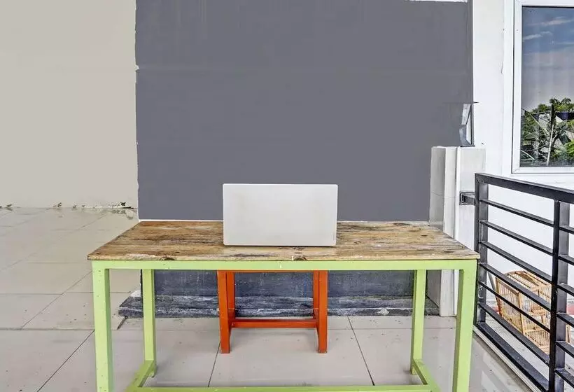 Hotelli Oyo 92736 Bougenville Rover