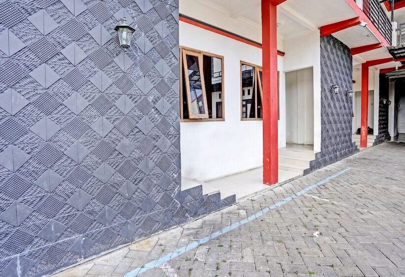 호텔 Oyo 92736 Bougenville Rover