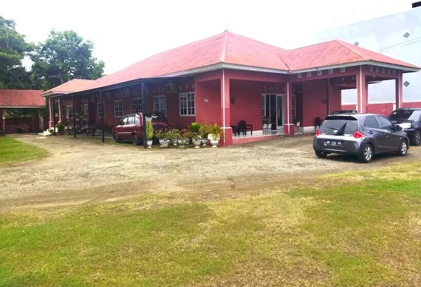 Hotelli Oyo 92775 Wisma Phinisi Syariah