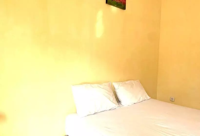 Hotelli Oyo 92775 Wisma Phinisi Syariah