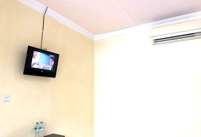 فندق Oyo 92775 Wisma Phinisi Syariah