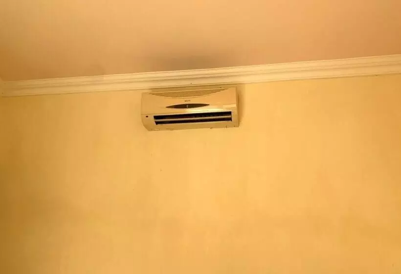 Hotelli Oyo 92775 Wisma Phinisi Syariah