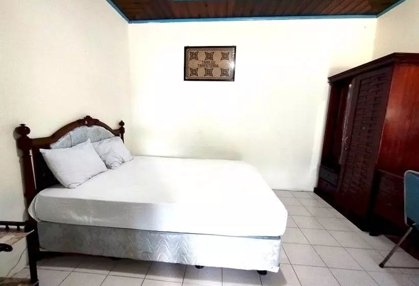 Hotelli Oyo 92783 Wisma Bunda Syariah