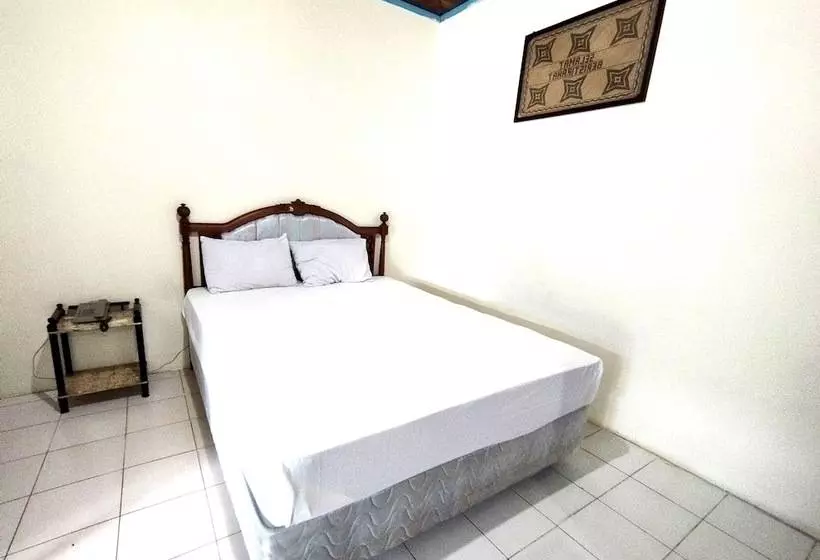 Hotelli Oyo 92783 Wisma Bunda Syariah