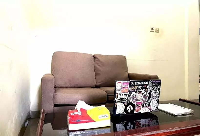 Hotelli Oyo 92783 Wisma Bunda Syariah