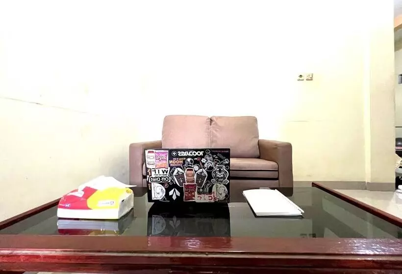 Hotelli Oyo 92783 Wisma Bunda Syariah