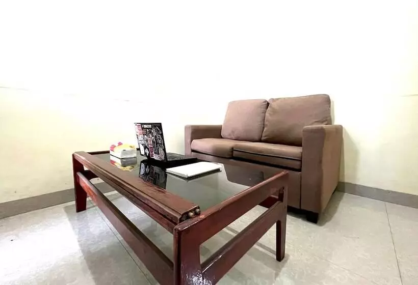 Hotelli Oyo 92783 Wisma Bunda Syariah