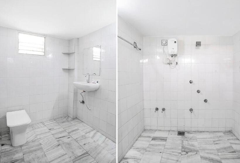 Fabhotel Rest & Peace