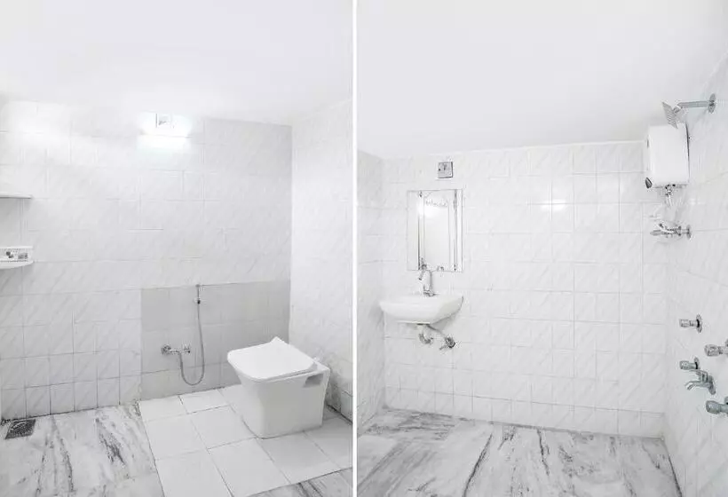 Fabhotel Rest & Peace