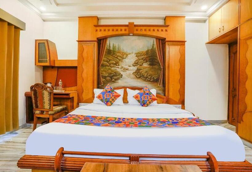 Fabhotel Rest & Peace