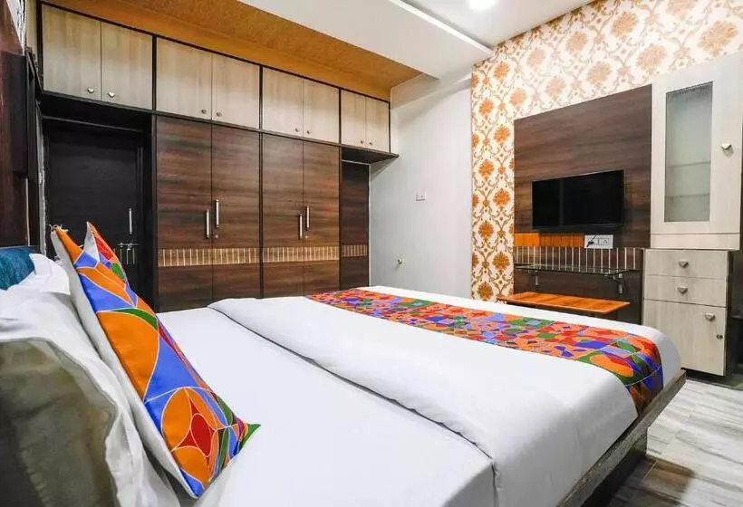 Fabhotel Rest & Peace