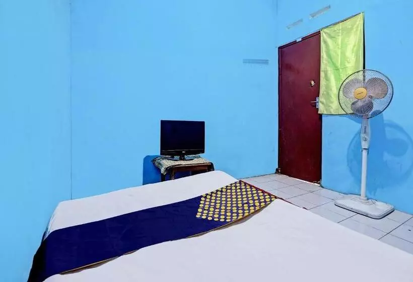 Hotelli Spot On 92727 Lestari Syariah