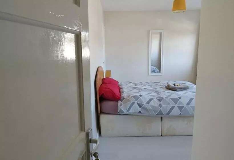 هتل کپسول Pace Home