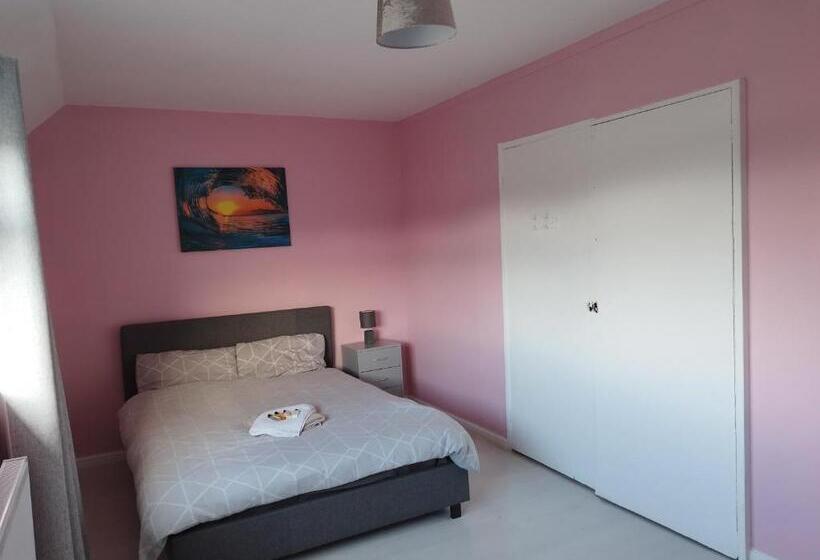 هتل کپسول Pace Home