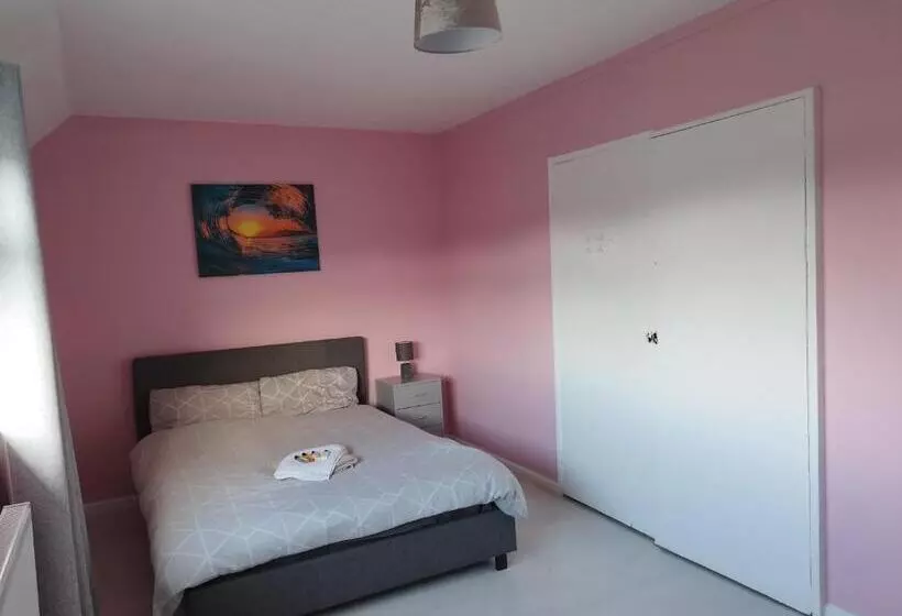 هتل کپسول Pace Home