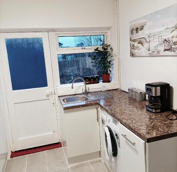 هتل کپسول Pace Home