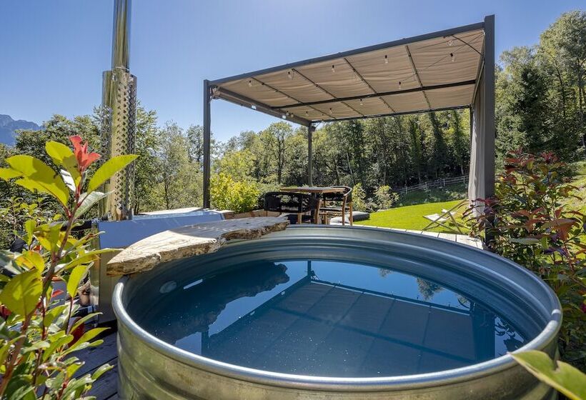 בית מלון כפרי Hunum