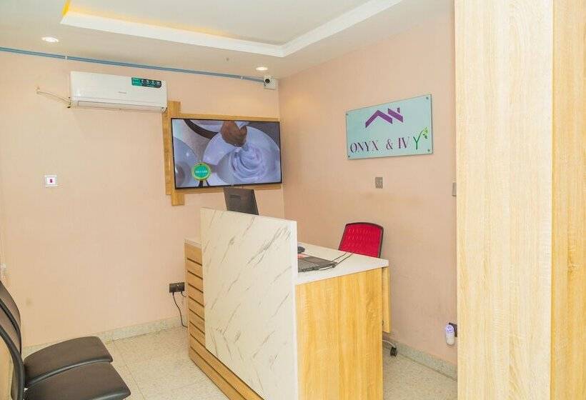 هتل Onyx And Ivy Homes