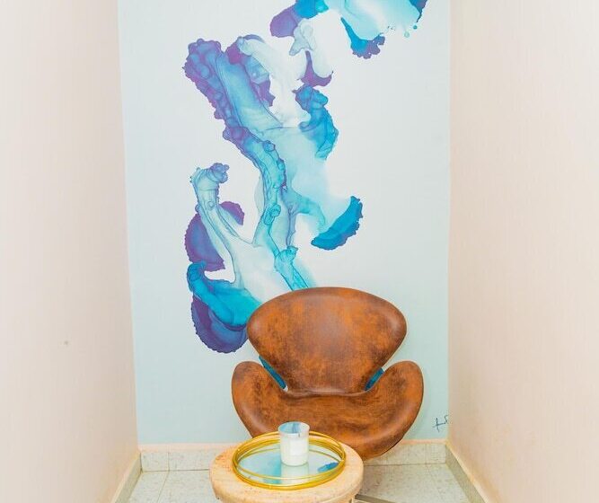 هتل Onyx And Ivy Homes