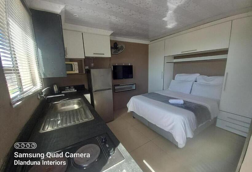 بنسيون Dlanduna Guest House