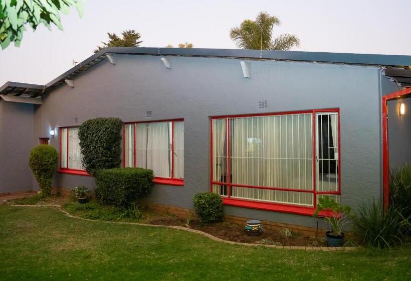 Pensión Grey Shade Place