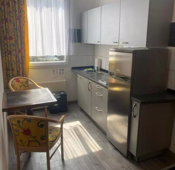 ペンション Gästezimmer Gasthof Becker