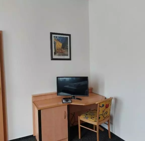 ペンション Gästezimmer Gasthof Becker