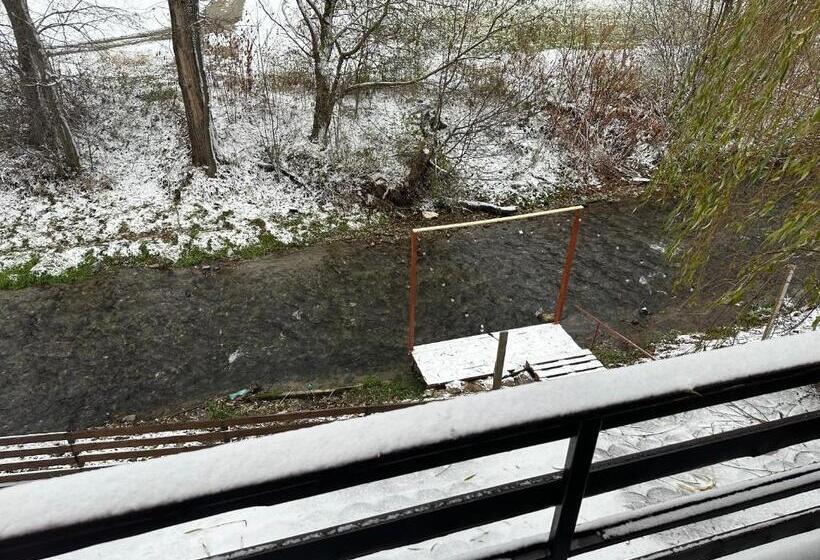 펜션 La Hotar Bran Moieciu