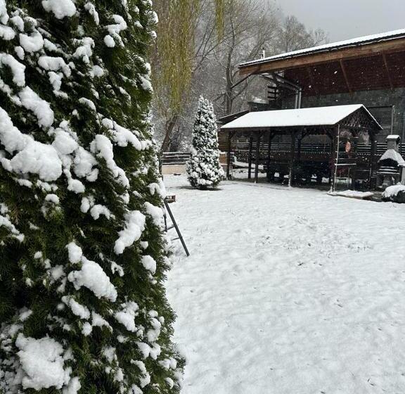 펜션 La Hotar Bran Moieciu