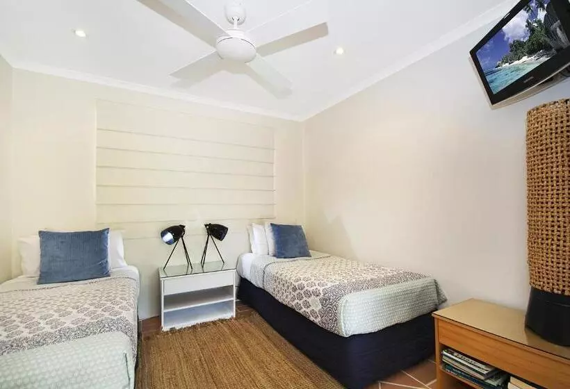 44 Cooran Court