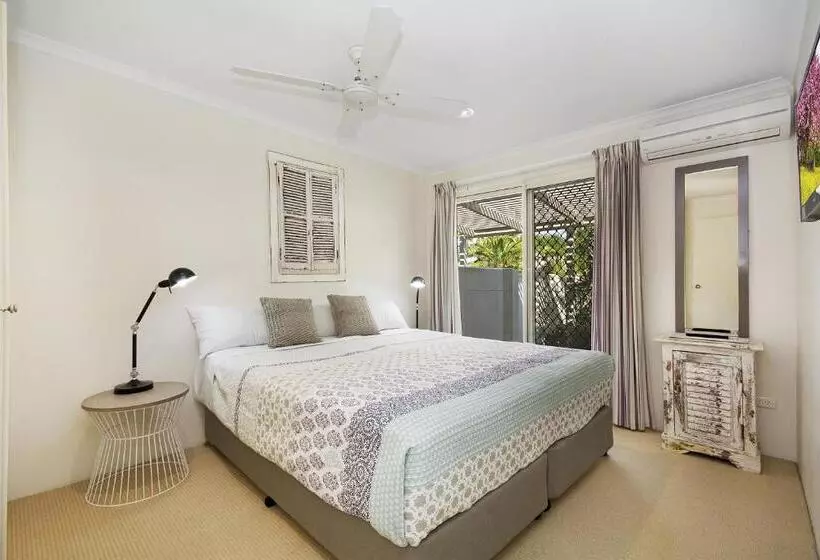 44 Cooran Court