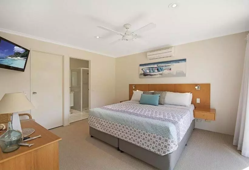 44 Cooran Court