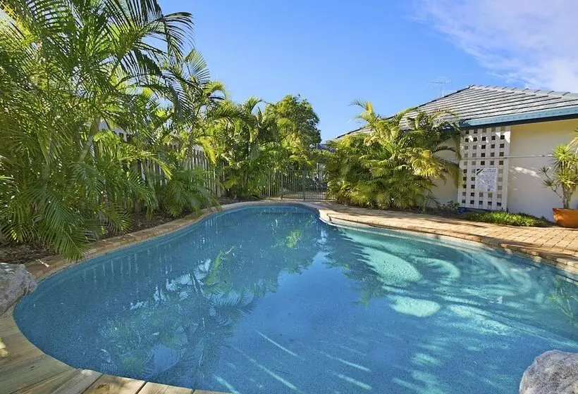 44 Cooran Court