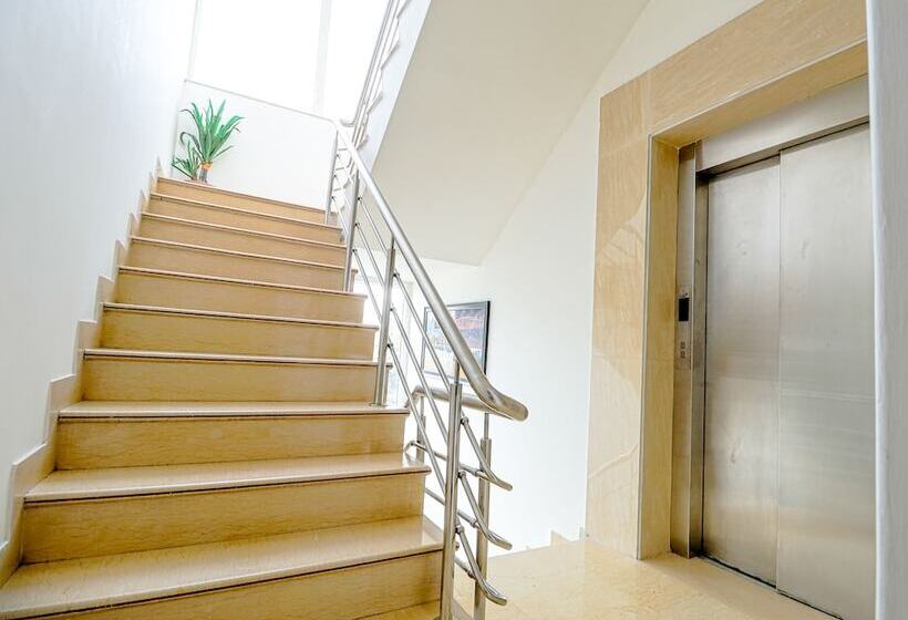 Hotel Ahuja Residency Noida