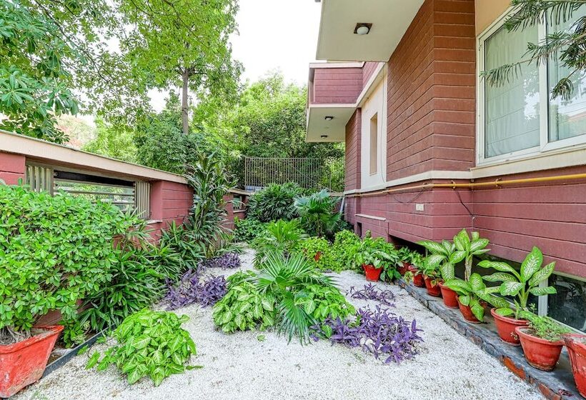 Hotel Ahuja Residency Noida